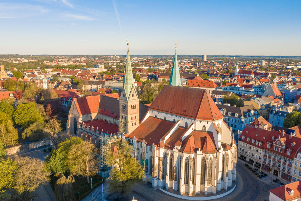 Kathedrale in Augsburg von oben fotografiert.